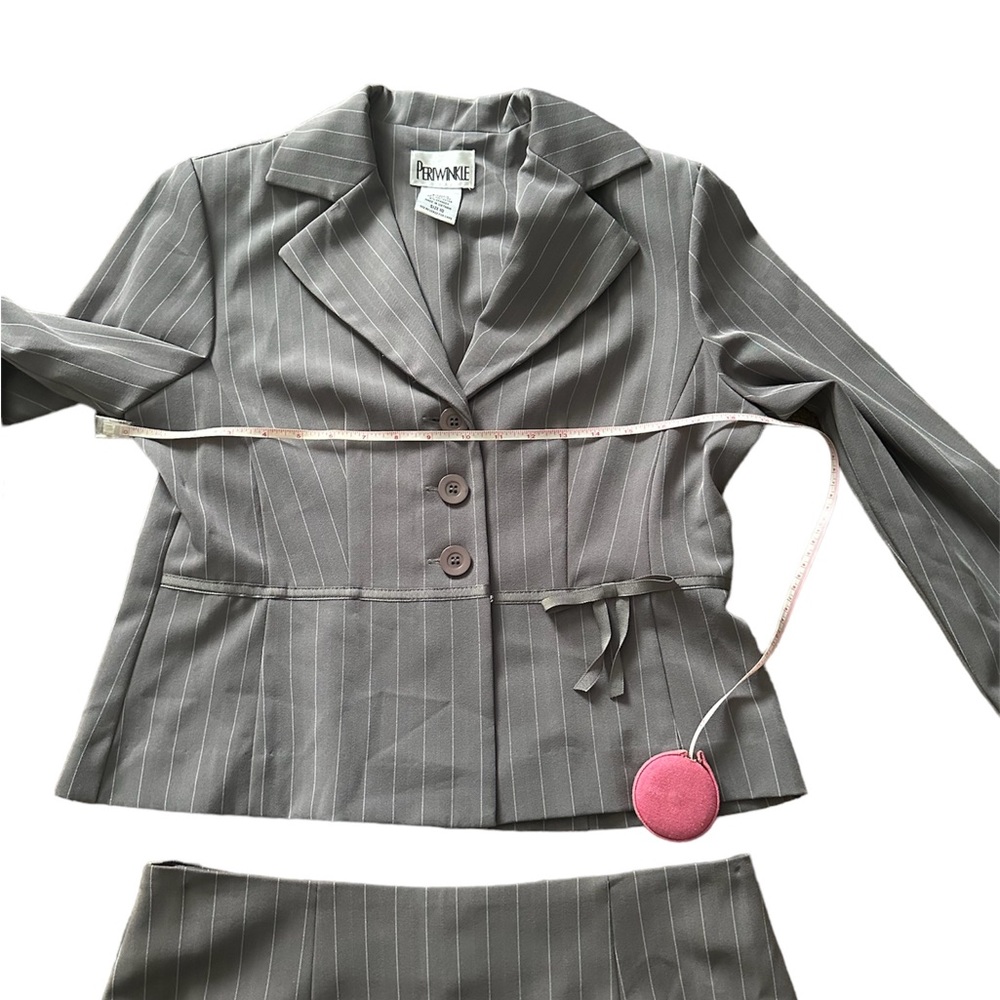 Periwinkle Women’s Suits Size 10 - Picture 6 of 10